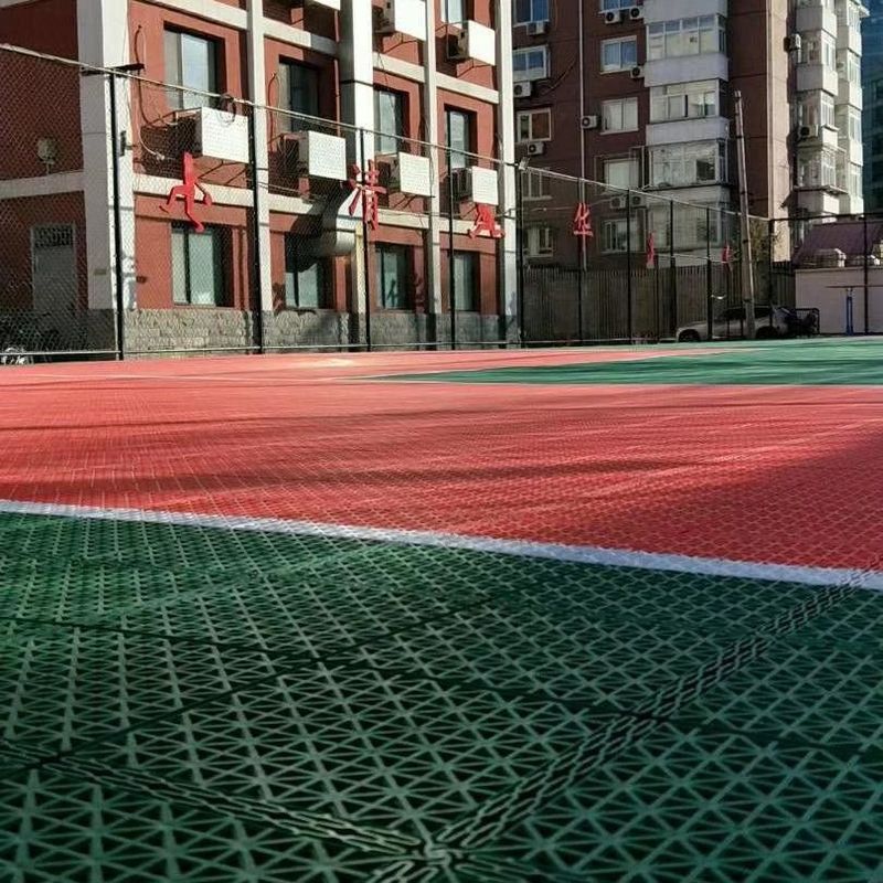 Blue PP Interlocking Sports Flooring 3.5mm 4.5mm 6mm Outdoor Sports Interlocking Tiles