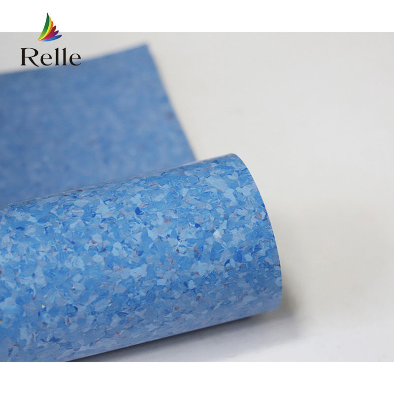 Modern Indoor Plastic Flooring Roll with PUR Coating Provided by and 2-4mm Thickness