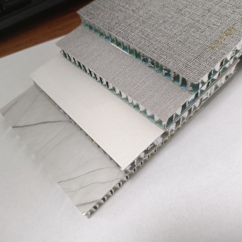 Aluminum Decorative Ceiling Tiles 2x2 Wood Look Ceiling Tiles For Hotel